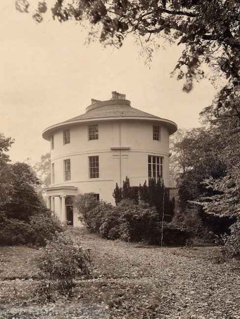 Το Στρογγυλό Σπίτι, Κατοικία του Joseph Pemberton & της Αδερφής του Florence